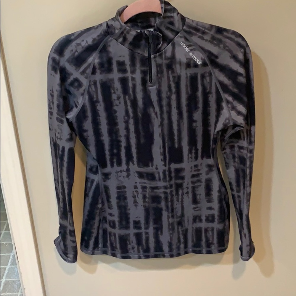 Under Armour top